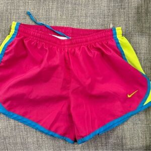 Nike Girls Triacolor Dri-Fit Short Size YM